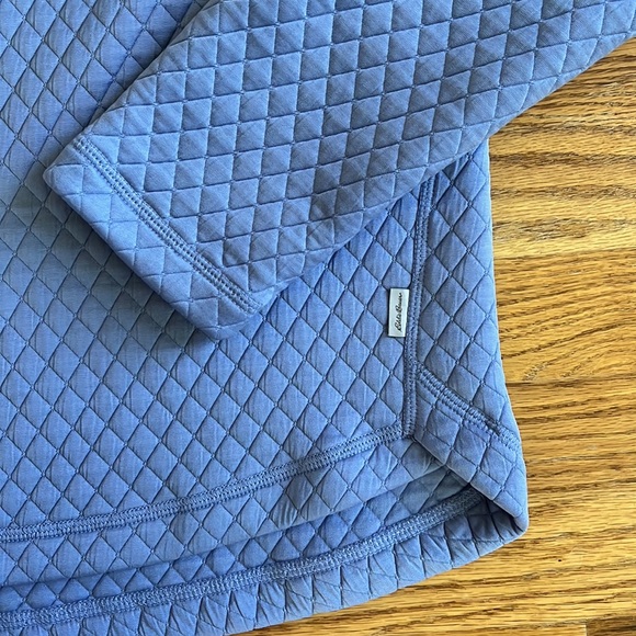 LAST CHANCE! Eddie Bauer Quilted Pullover - Picture 2 of 3